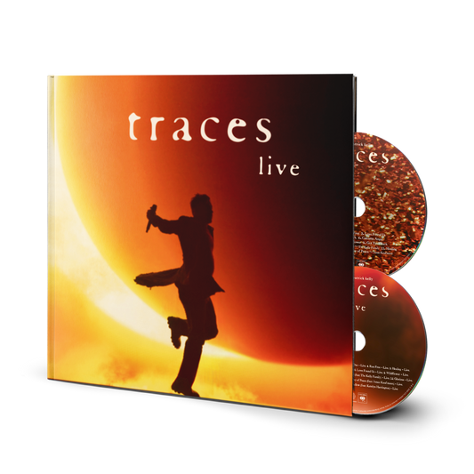 Traces -  Live Fotobuch (2CD, Vinyl-sized Hardcoverbuch, 40 Seiten)
